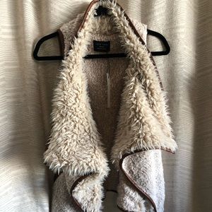 Faux Fur Vest size med